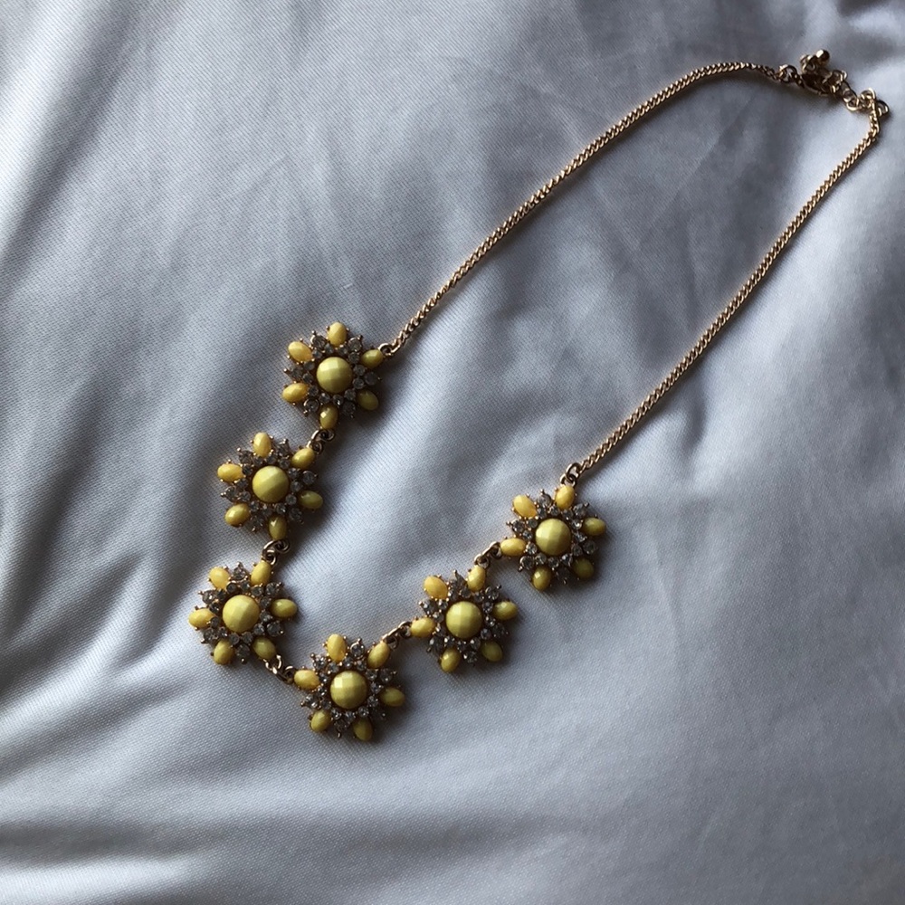 Yellow stone necklace